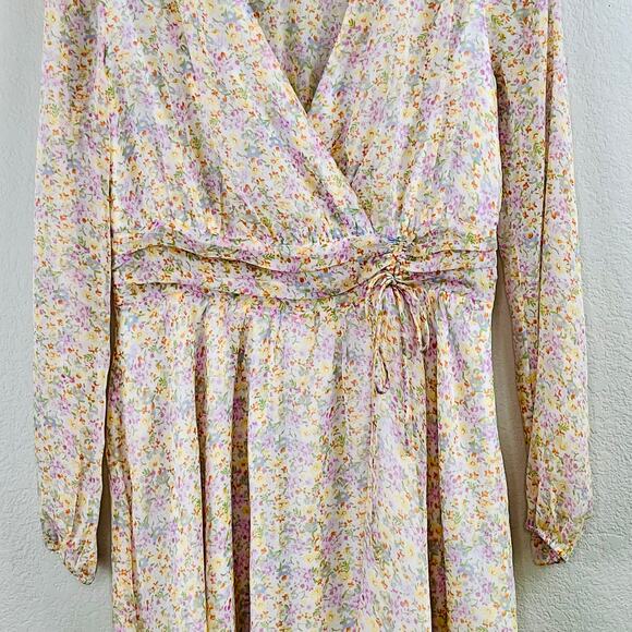 Elodie White Multi Floral Sheer Ruched Front Tie Surplice Mini Dress Medium NWOT - Picture 7 of 16